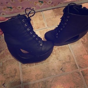 Vintage black Booties